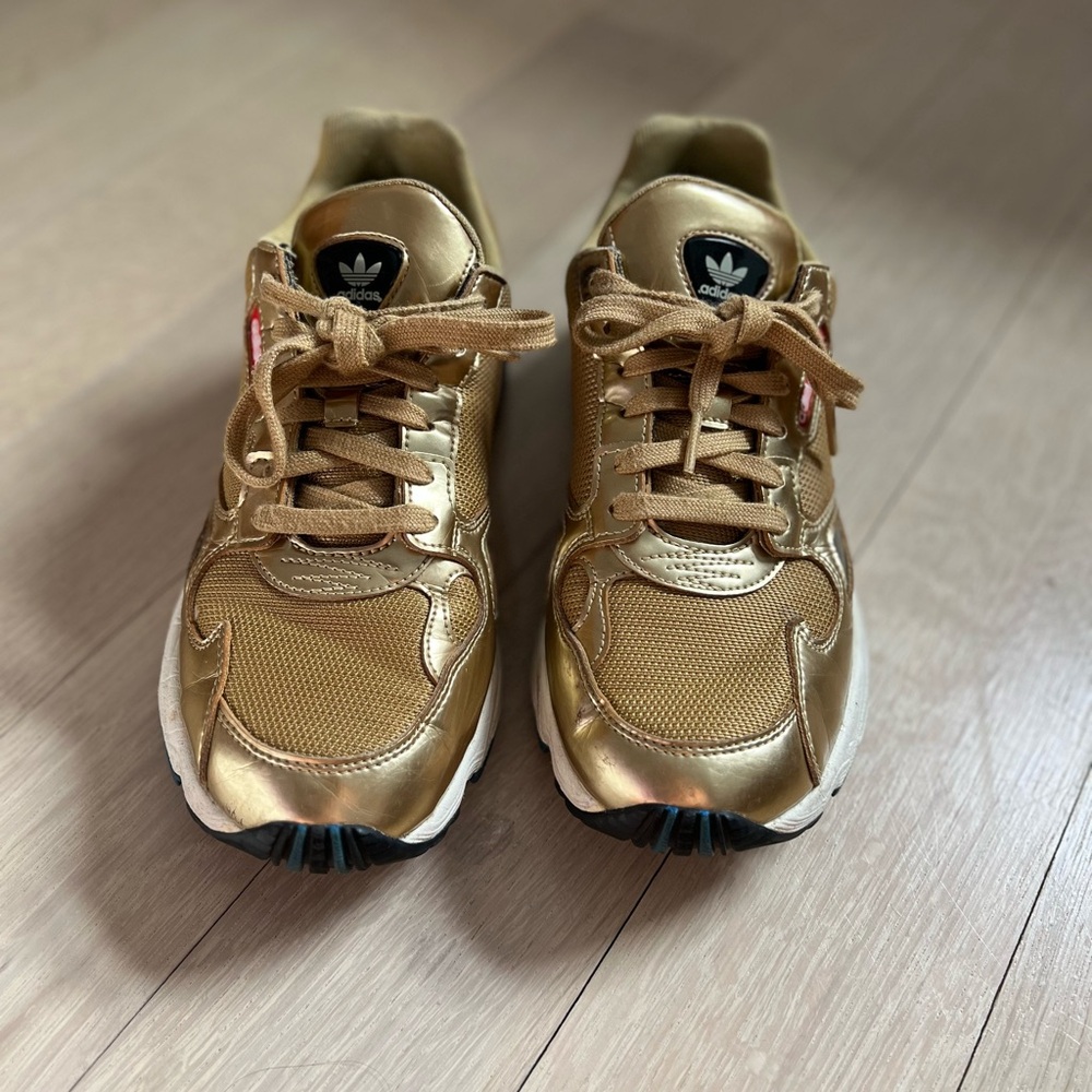Adidas WMNS Falcon Gold Metallic